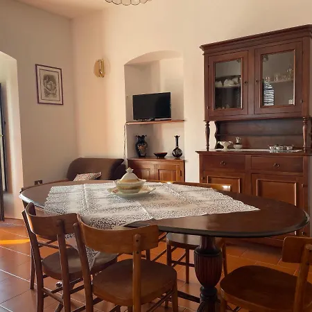 아파트호텔 Belvedere 3*