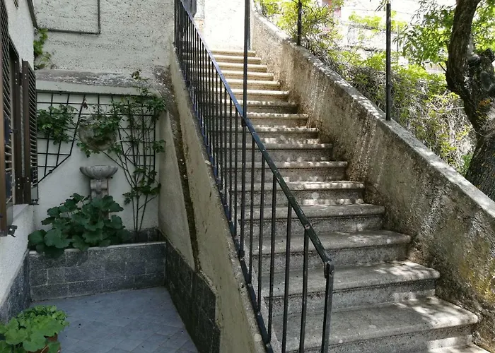 מלון דירות Belvedere 3*